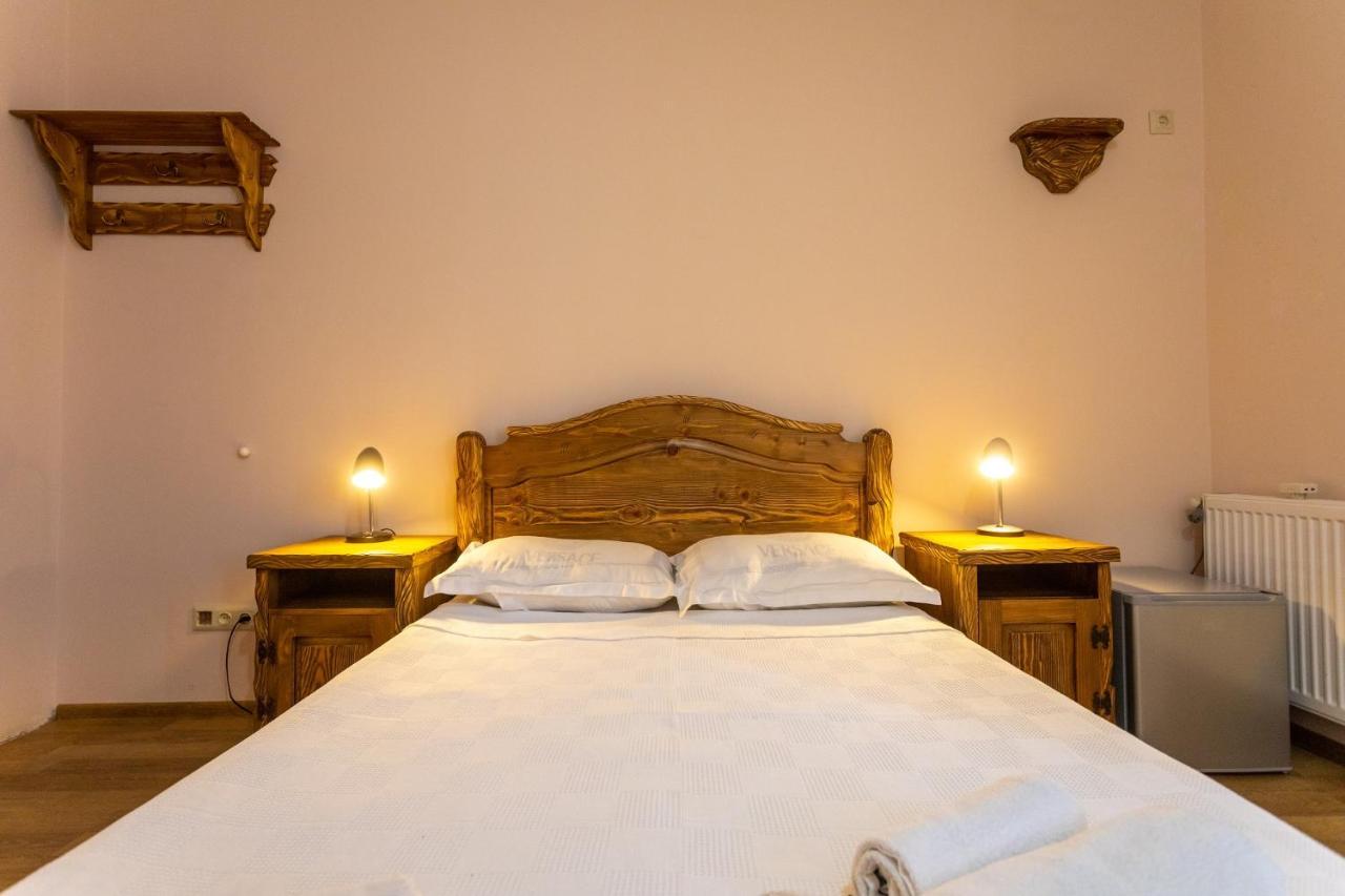 Hotel Phasis คูทายสิ ภายนอก รูปภาพ